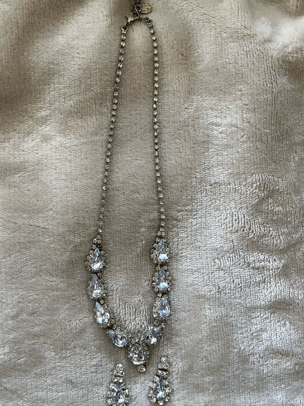 Clear Crystal Teardrop Statement Necklace - Silver Tone